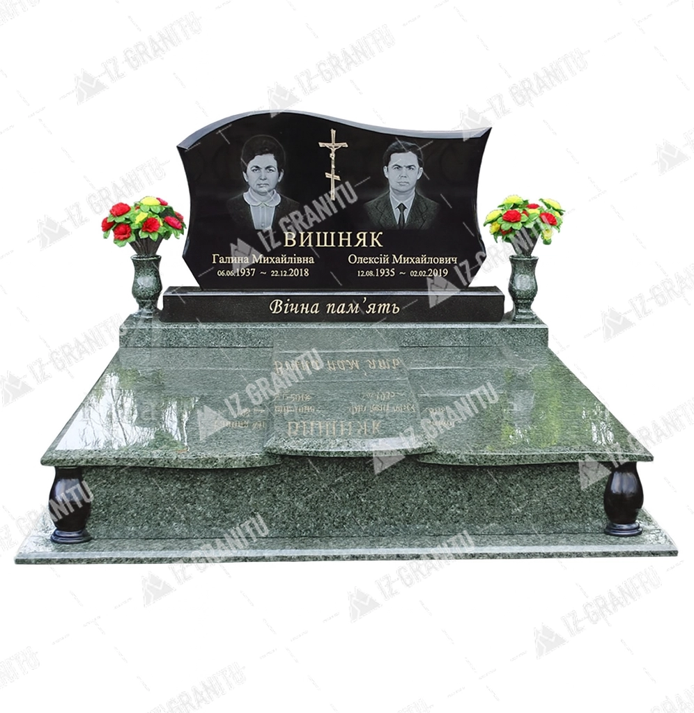 Подвійний пам'ятник 12